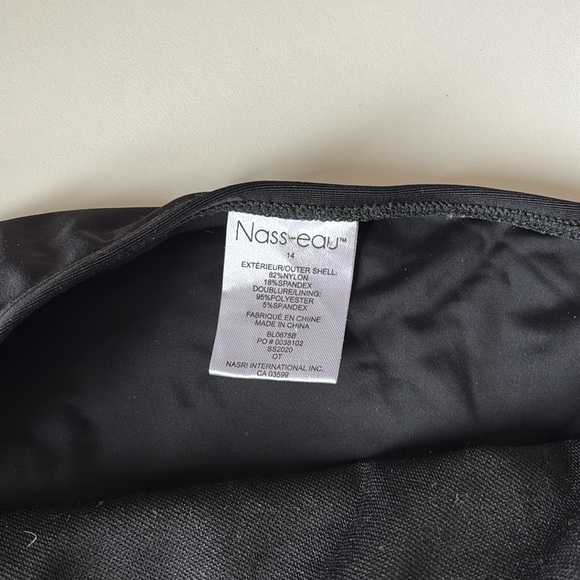 ✨Black Bikini with Adjustable Fit and Quick-Drying Material - Picture 3 of 4